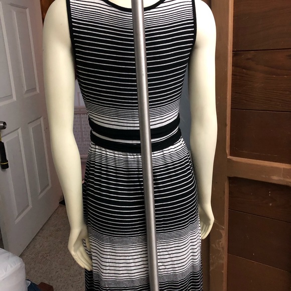 Max Studio Tank Dress 📍EUC📍 - Picture 2 of 5